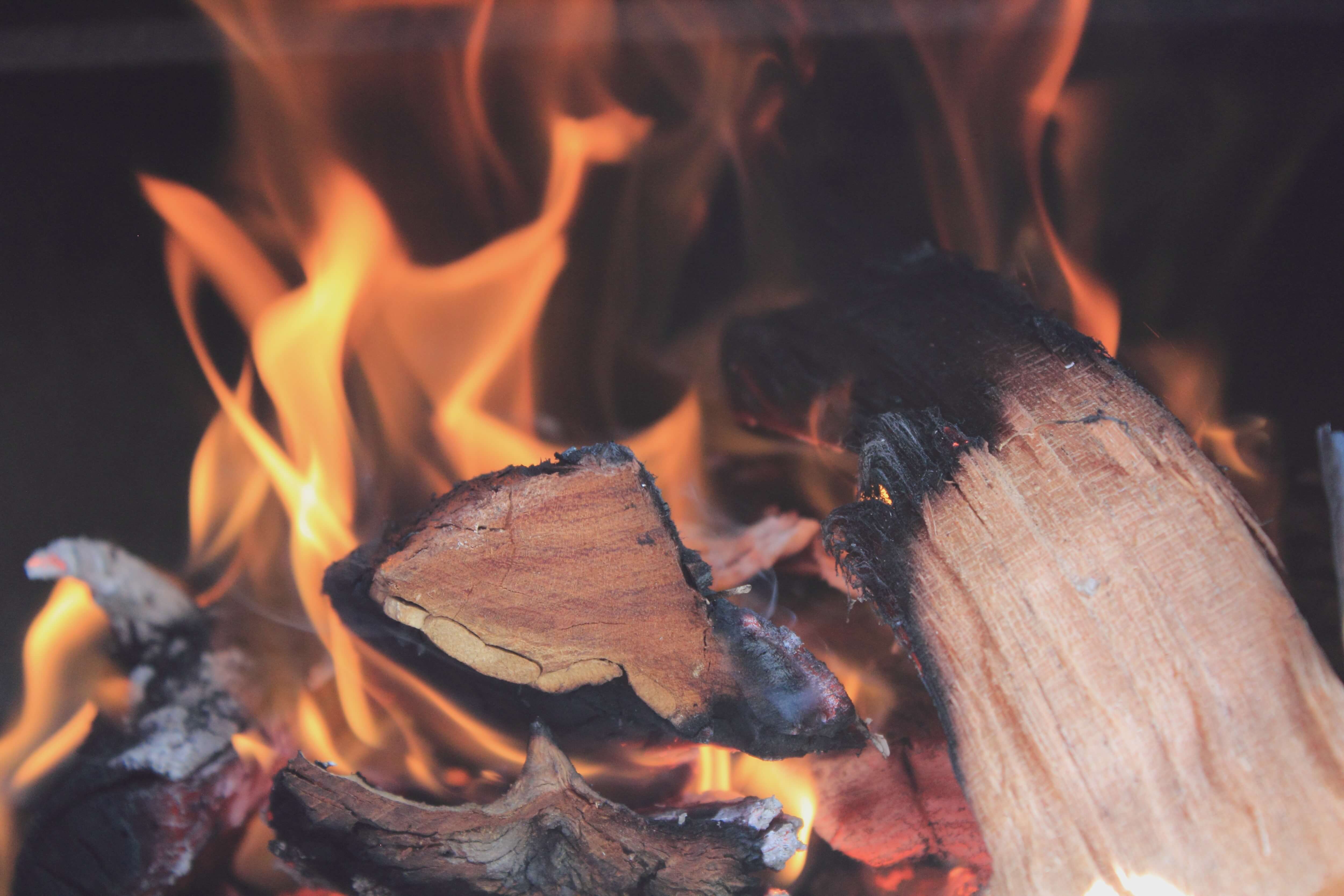 Dry, cut, and split your firewood to ensure maximum burning.